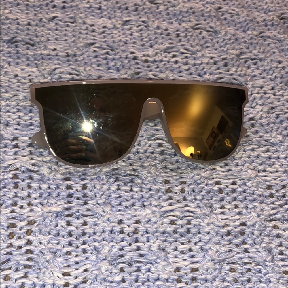 Kim kardashian inspired mirrored sunglasses